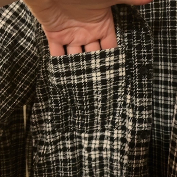 Volcom Women’s Button Up Shirt - Picture 6 of 9